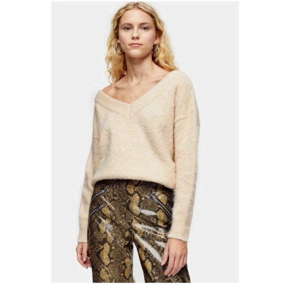TOPSHOP V-Neck Sweater